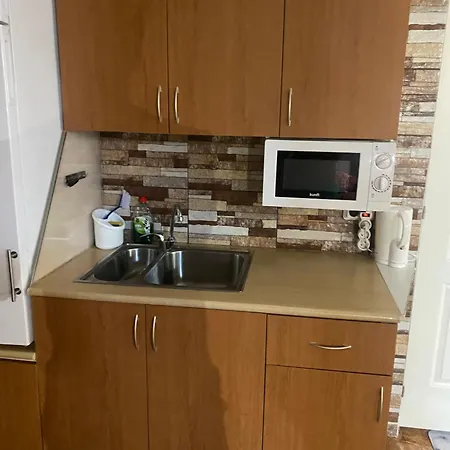 Hormone Apartment